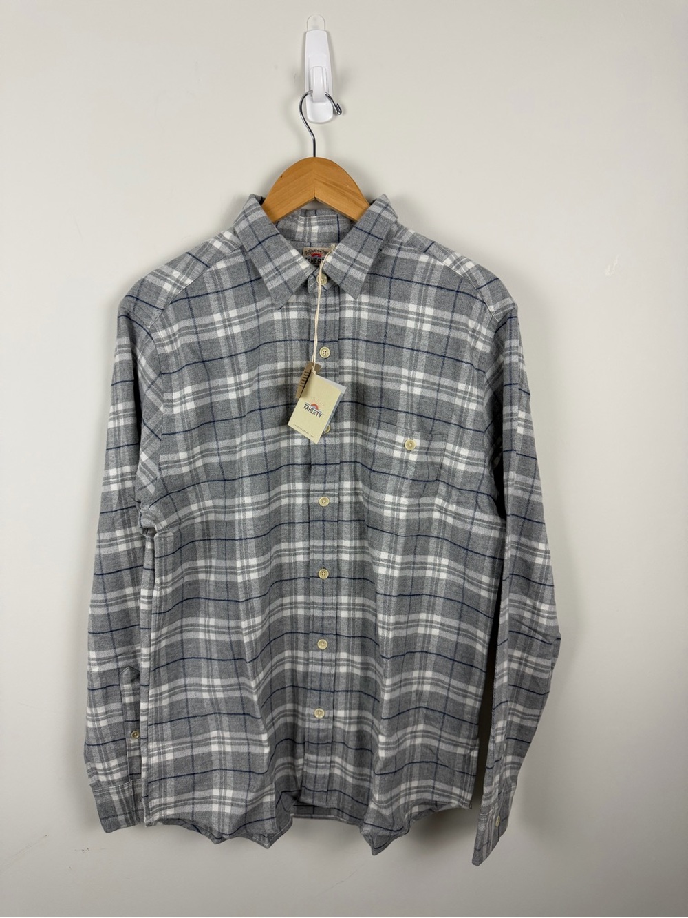 Faherty Gray & White Plaid Long-Sleeve Button-Down Shirt